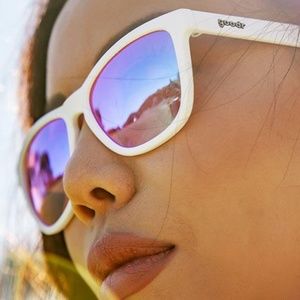 goodr Au Revoir, Gopher golf run sunglasses -NWT